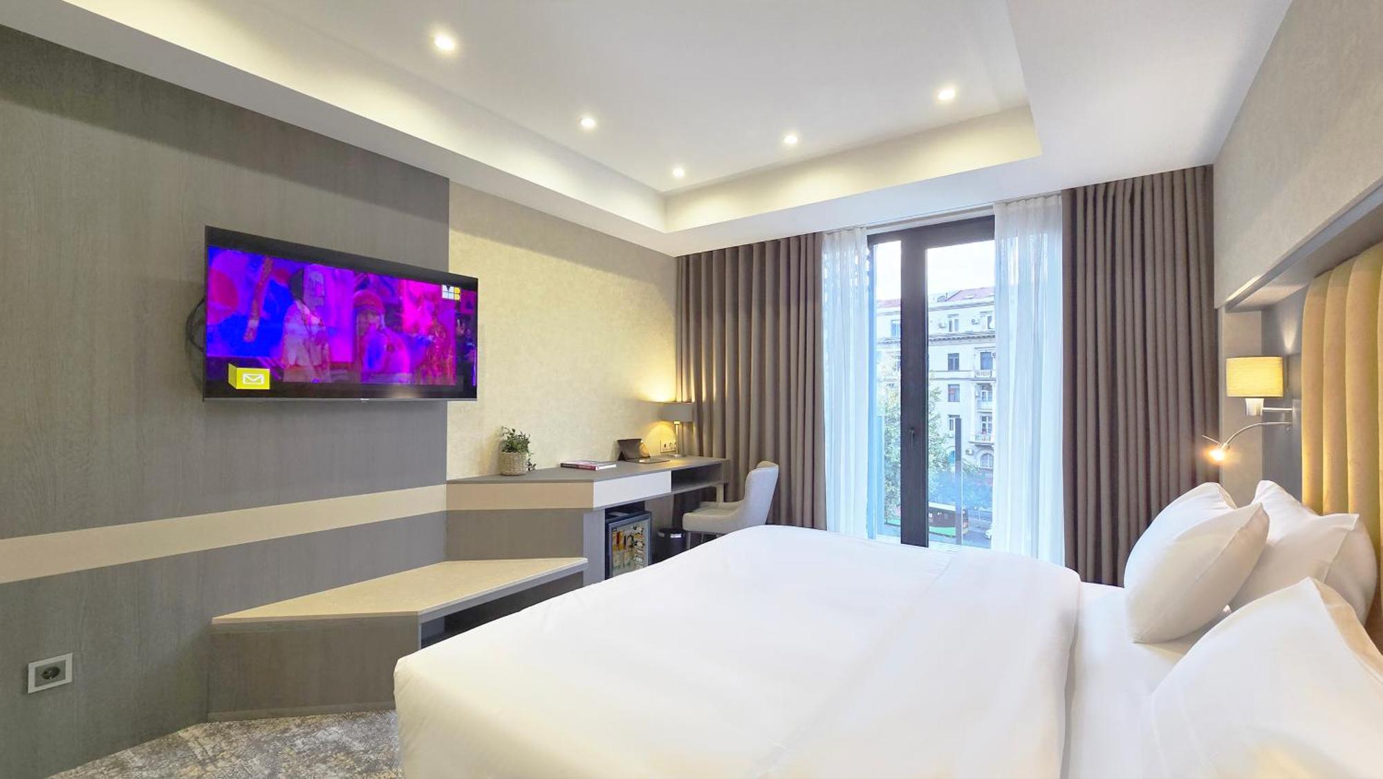 Griffin Hotel Тбилиси Экстерьер фото