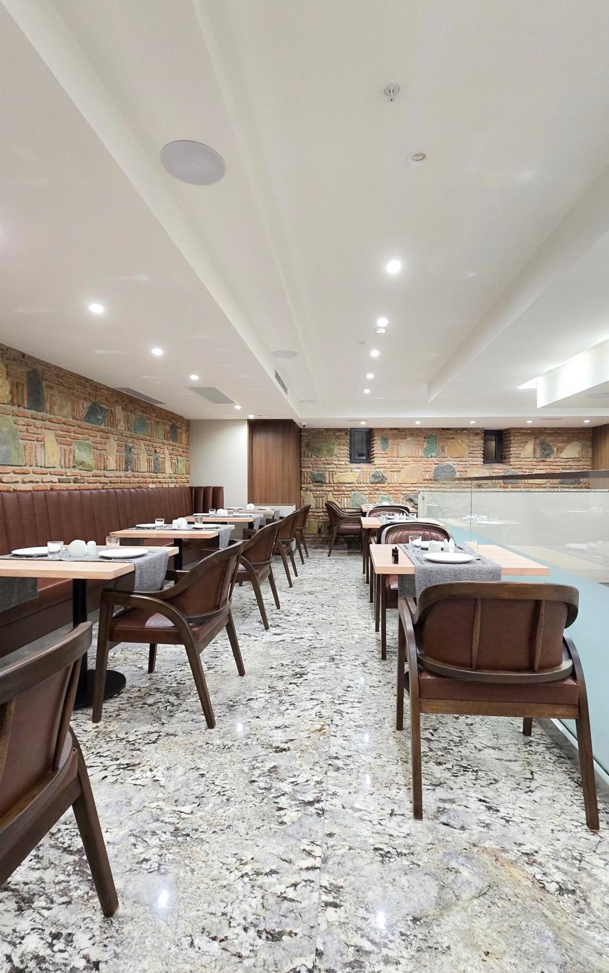 Griffin Hotel Тбилиси Экстерьер фото