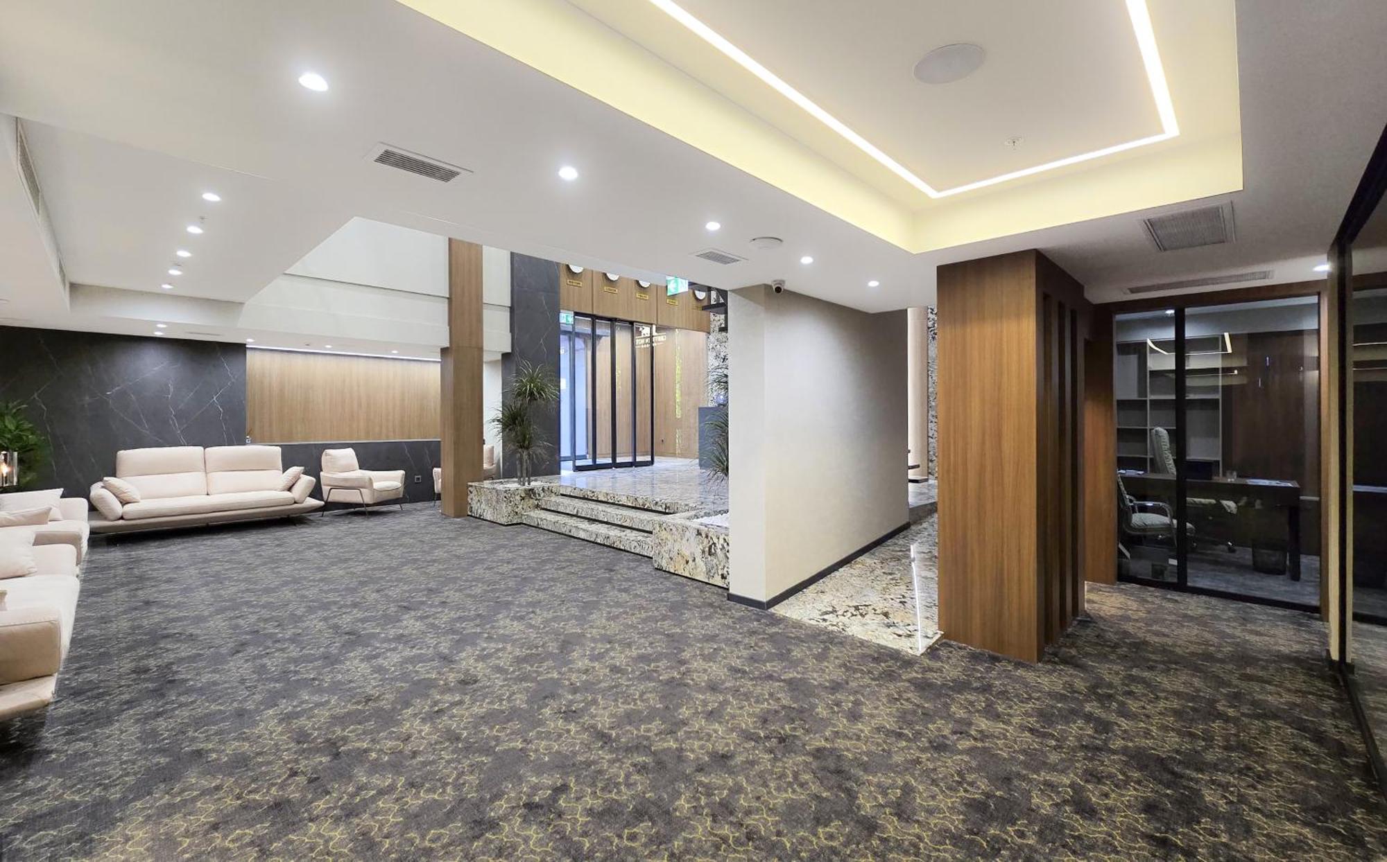 Griffin Hotel Тбилиси Экстерьер фото
