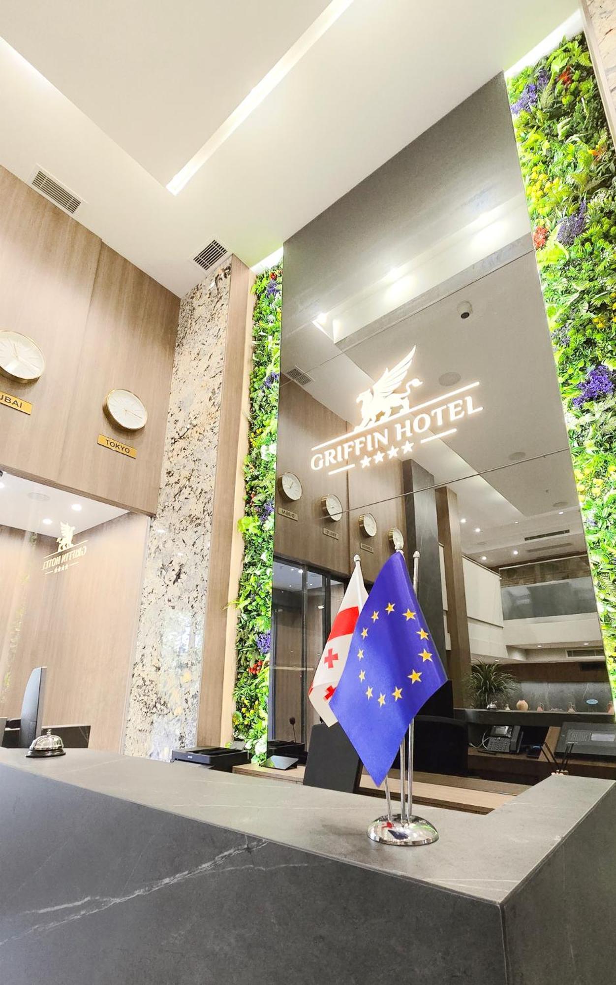 Griffin Hotel Тбилиси Экстерьер фото