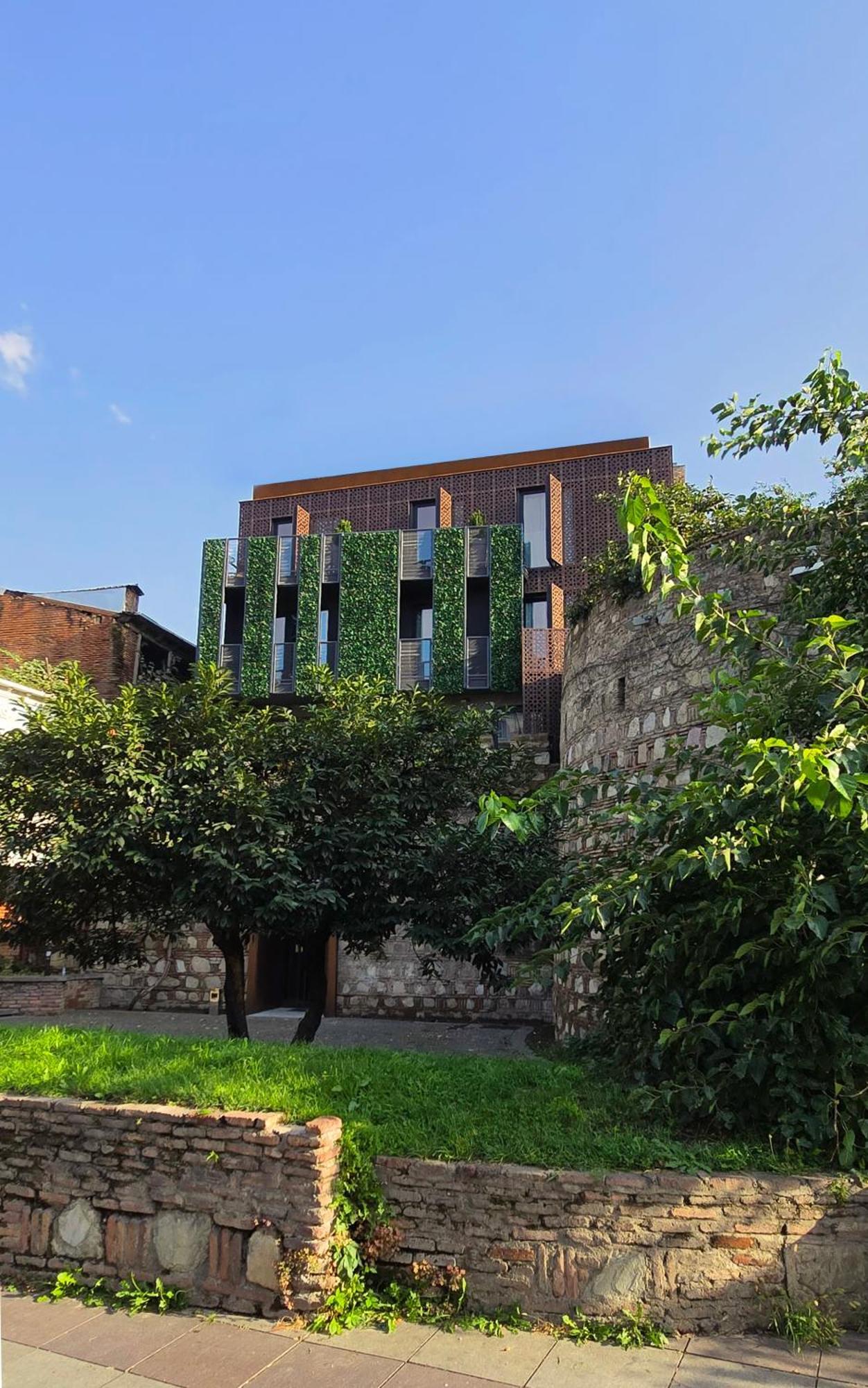 Griffin Hotel Тбилиси Экстерьер фото